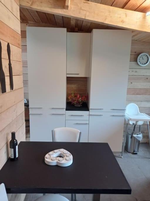 Le P'Tit Nid : Mini Loft Pour 2 A 4 Personnes Vila Tellin Exterior foto