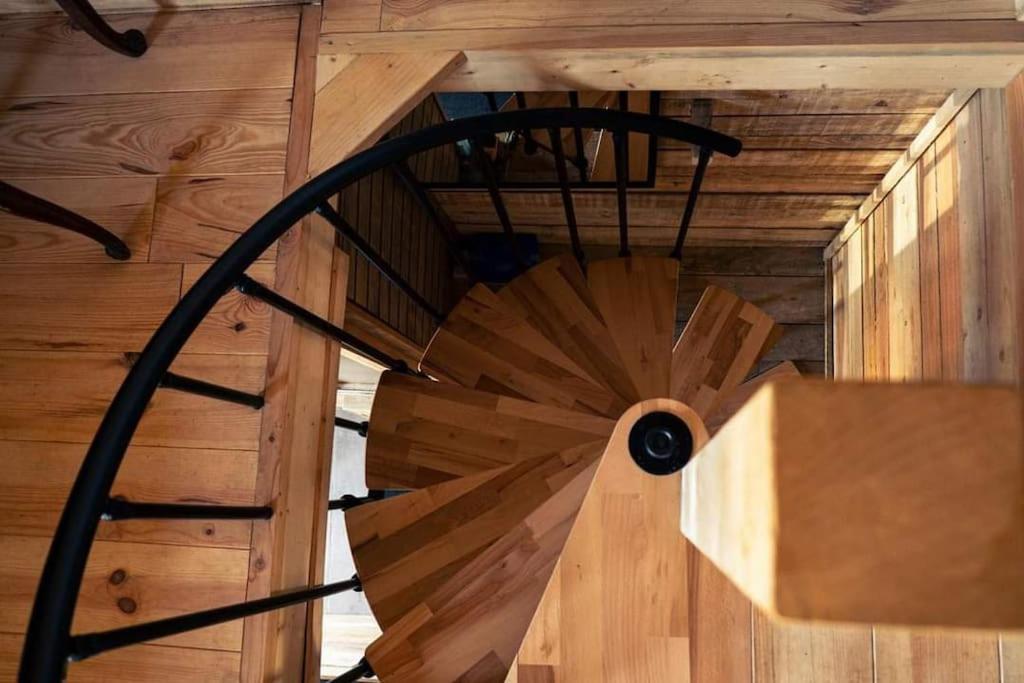 Le P'Tit Nid : Mini Loft Pour 2 A 4 Personnes Vila Tellin Exterior foto