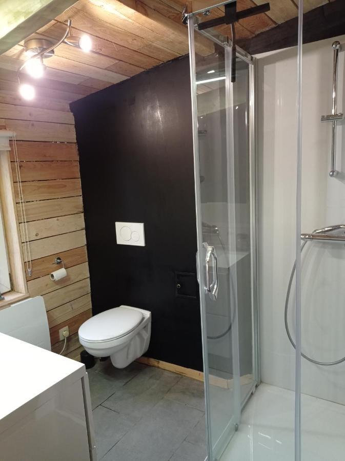 Le P'Tit Nid : Mini Loft Pour 2 A 4 Personnes Vila Tellin Exterior foto